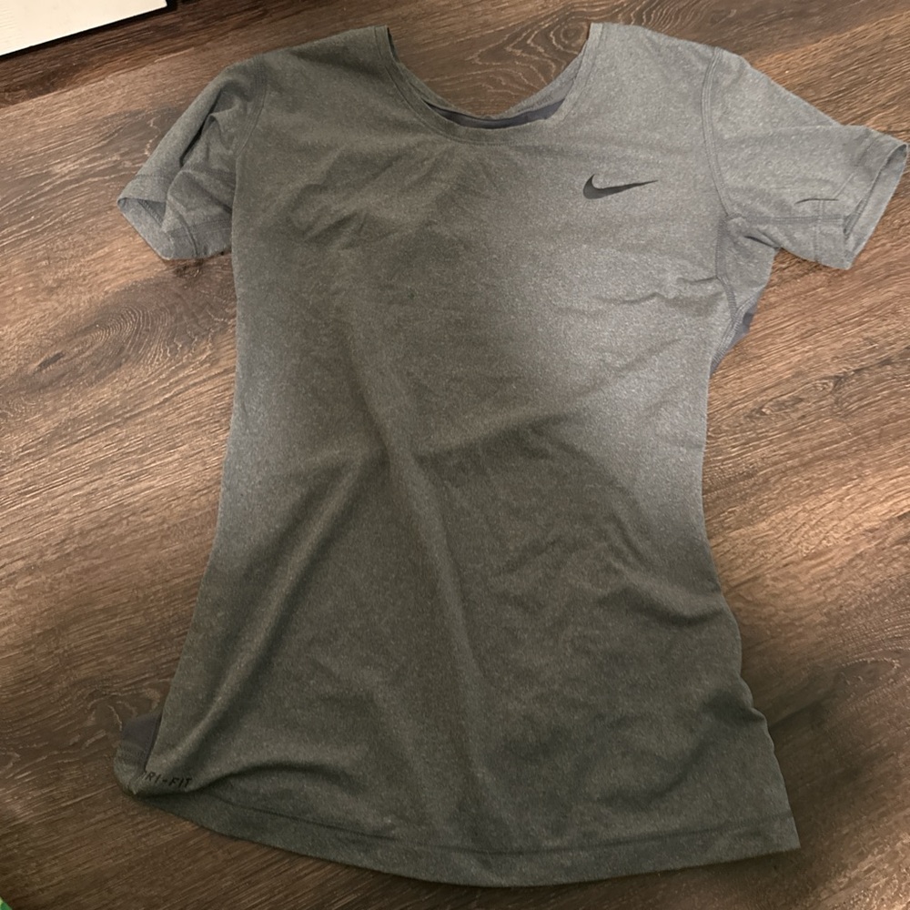 Nike Women's Gray T-Shirt